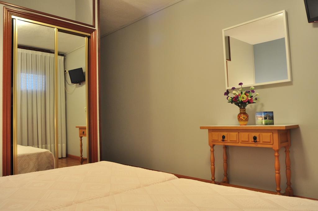 Hostal Europa San Roque del Acebal Номер фото