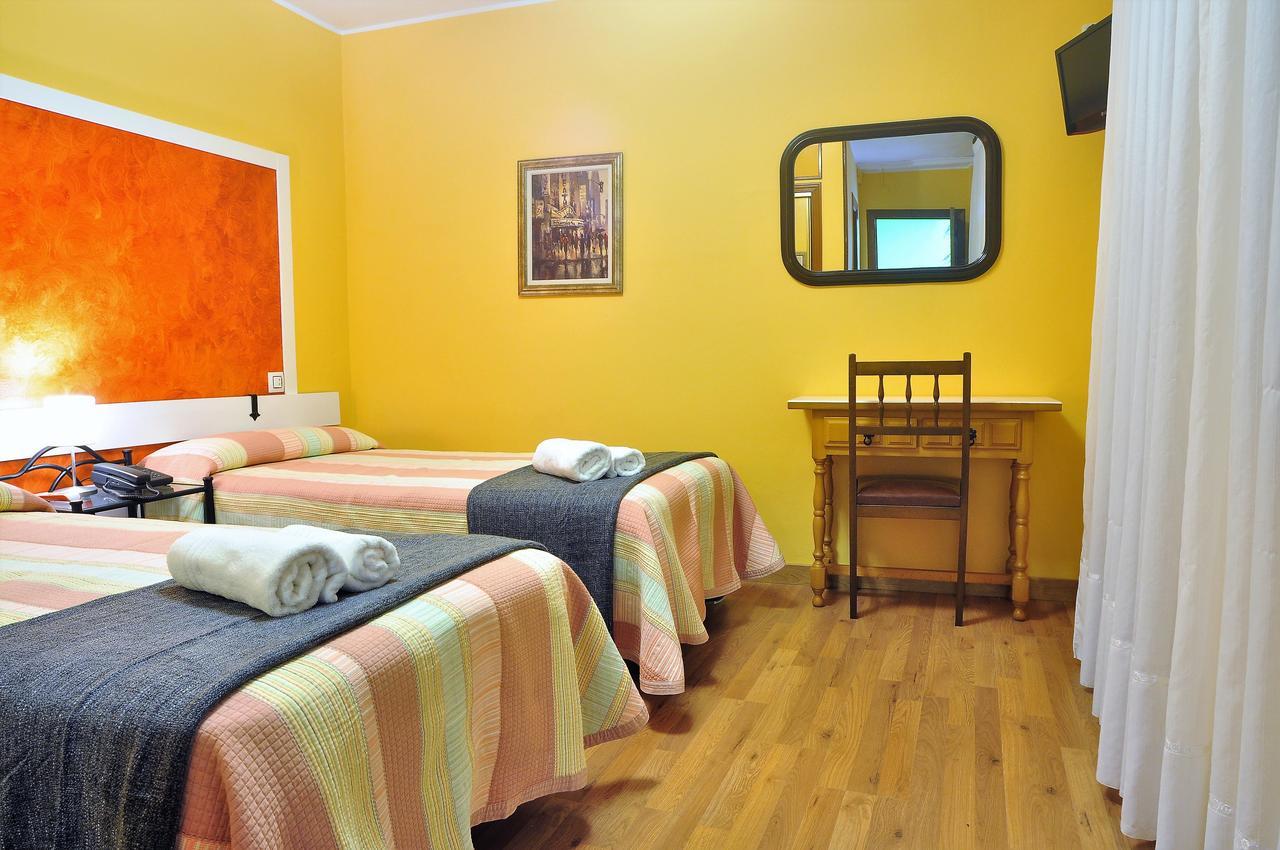 Hostal Europa San Roque del Acebal Екстер'єр фото