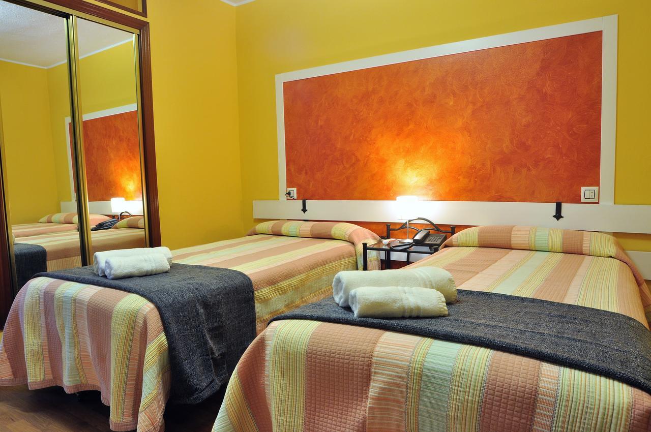 Hostal Europa San Roque del Acebal Екстер'єр фото
